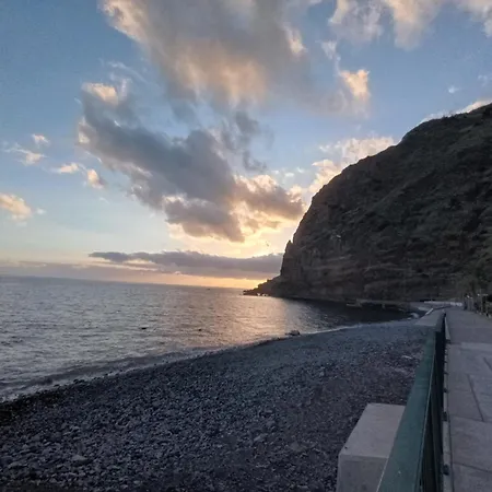 Luz No Mar - New Madalena do Mar